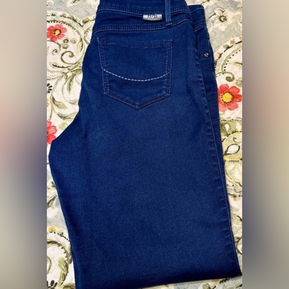 17/21 Exclusive Denim Women’s Dark Wash Navy Blue Skinny Jeans, Size 10. - Picture 2 of 6
